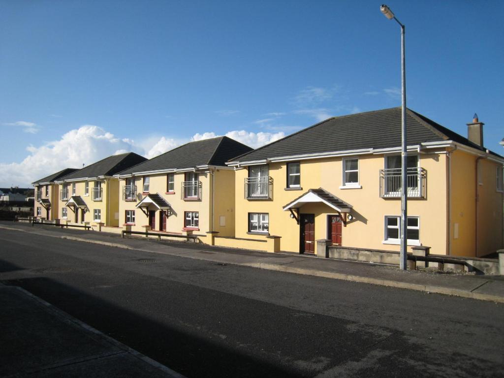 Lios Na Mara Lahinch Villa Room photo