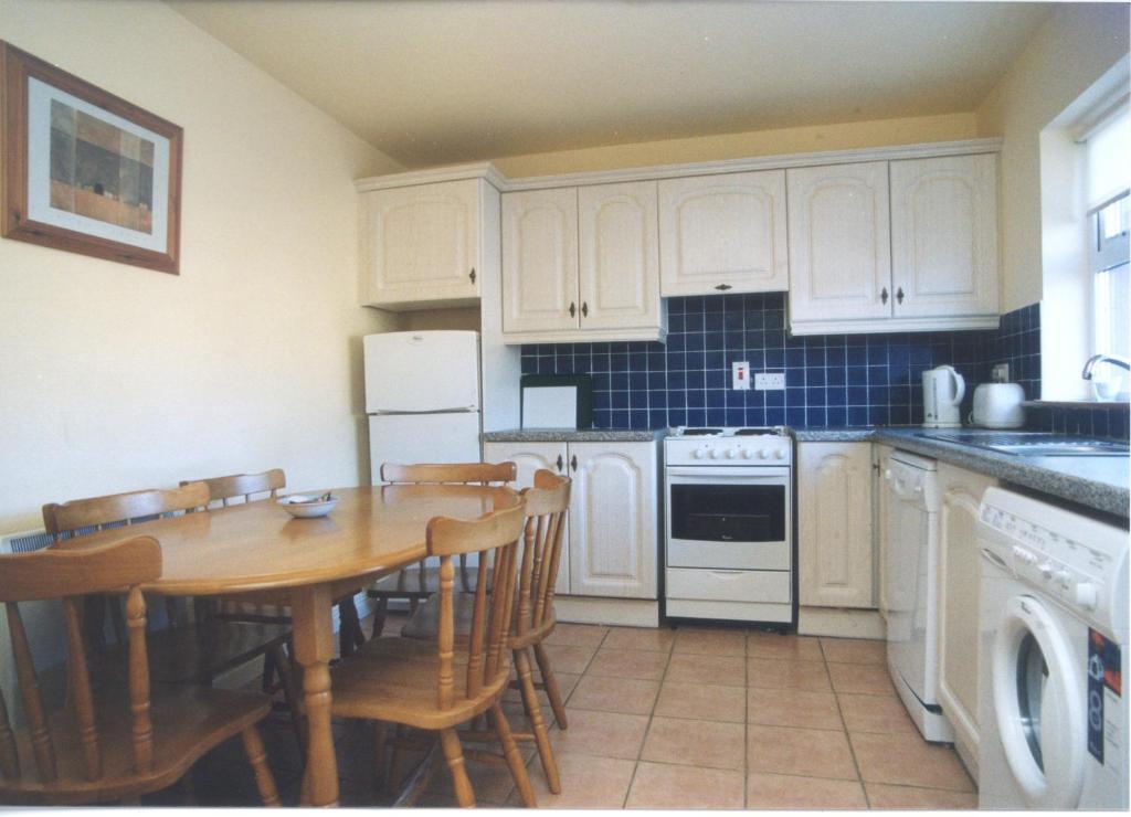 Lios Na Mara Lahinch Villa Room photo