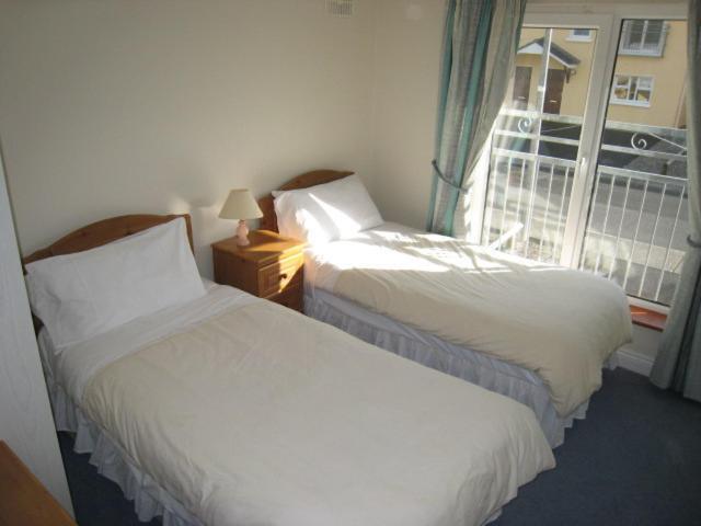 Lios Na Mara Lahinch Villa Room photo